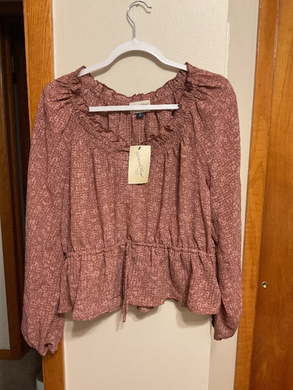 NWT Universal Thread blouse